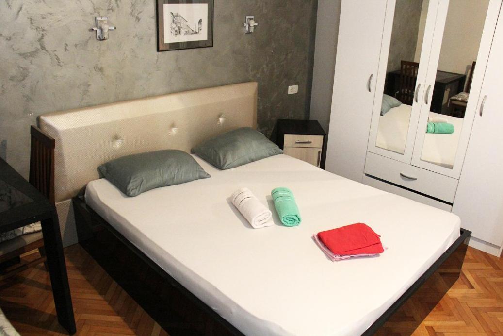Grand Park Rooms พอดโกริกา ภายนอก รูปภาพ